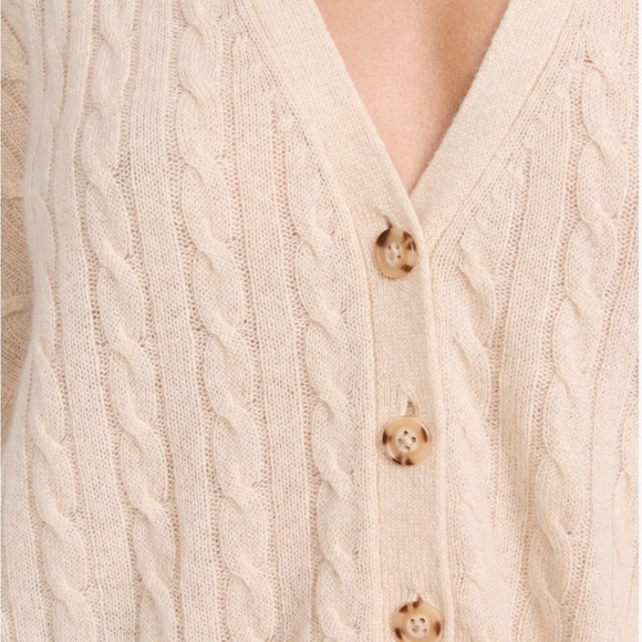 NWT Reformation Giusta Oversized Cashmere Cardigan in size small - Picture 4 of 9